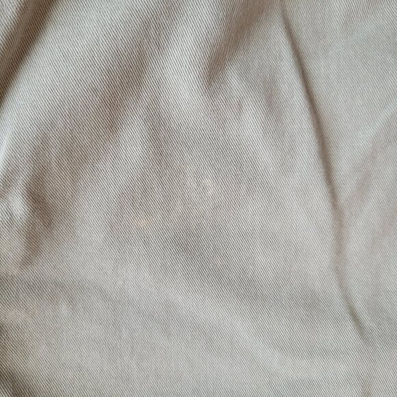 Lot of Two American Eagle Size 32 Shorts AE Some Discoloration Khaki Green - Picture 15 of 16